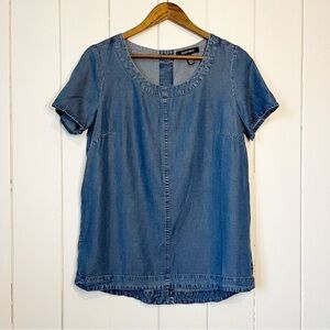 Ellen Tracy Denim Top. Size Small.